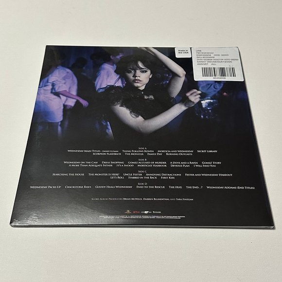 NEW NETFLIX WEDNESDAY ADDAMS VINYL - Picture 4 of 5